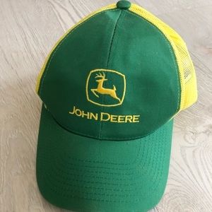 New John Deere NCAA Mesh Baseball Cap Trucker Hat
